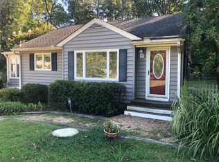 354 Windmill Point Rd, White Stone, VA 22578