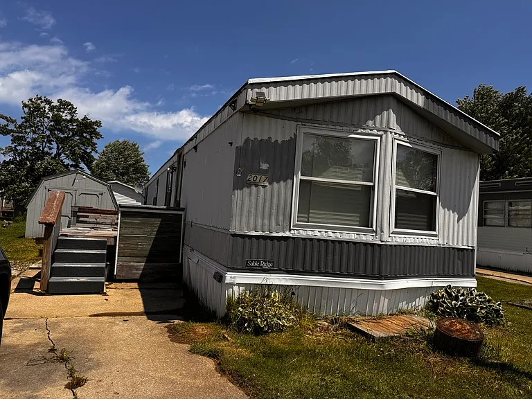 2017 Oriole Dr — Photo 1