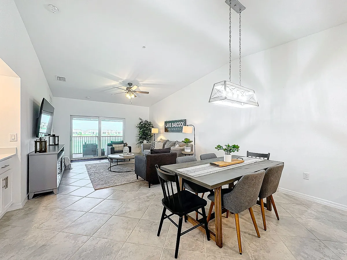 Building Photo - 15980 Grassland Ln #2922