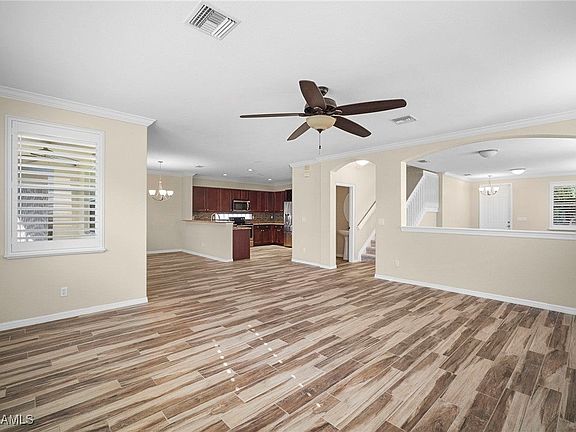 4th image of 8542 Sumner Ave #1