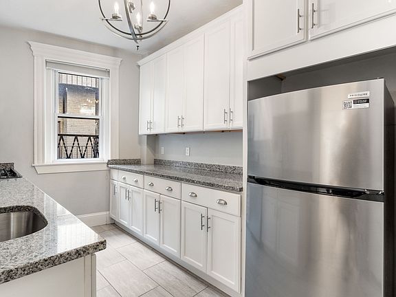 5th image of 69 Park Dr APT 8