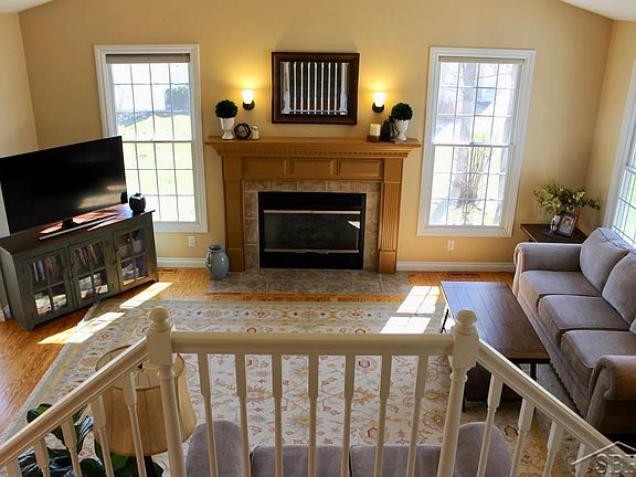 2nd image of 2062 Durham Dr