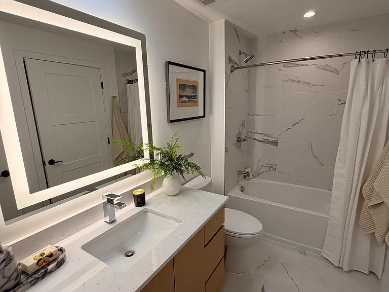 12380 Biscayne Blvd #206 — Photo 6