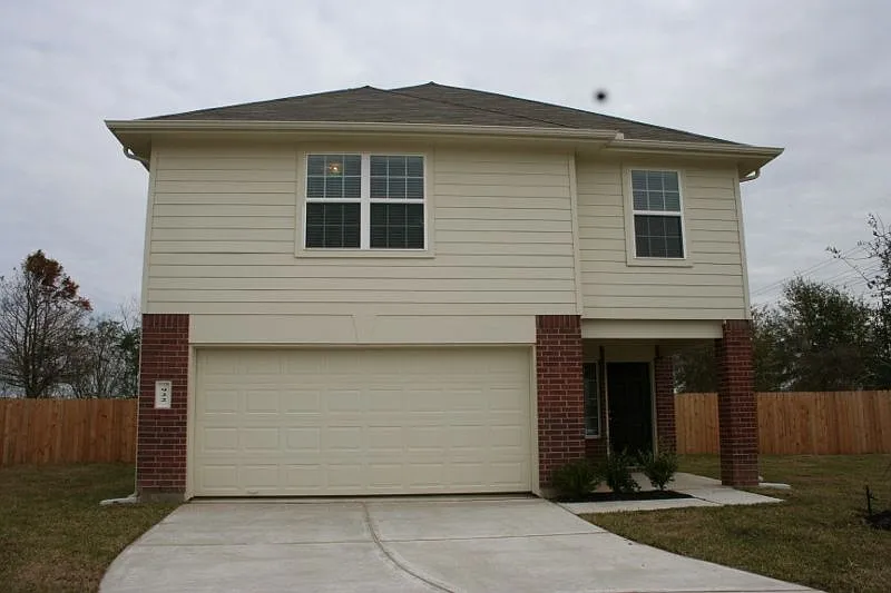 922 Dancing Sun Ct