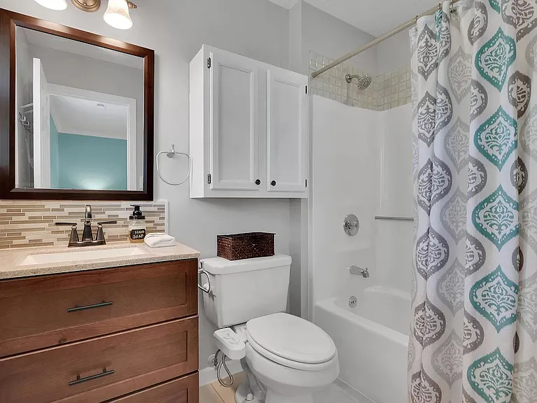 Ensuite bathroom on main