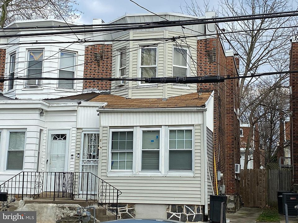2nd image of 117 Rhodes Ave