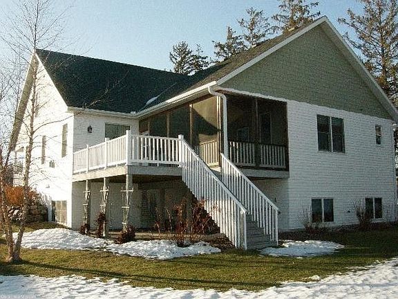3rd image of 207 7th Ave SE