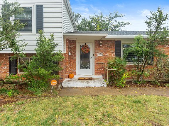 3rd image of 1939 Evergreen St