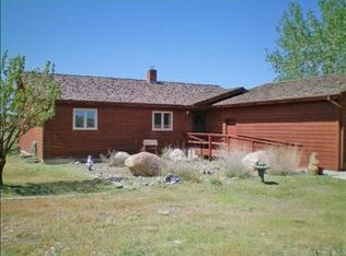 3901 Cooper Ln, Cody, WY 82414