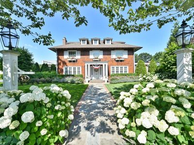 52 Nassau Boulevard, Garden City, NY, 11530