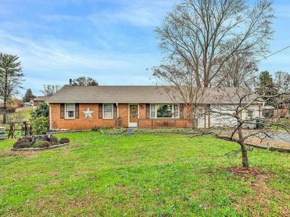 1123 Roundtree Dr, Bedford, VA 24523