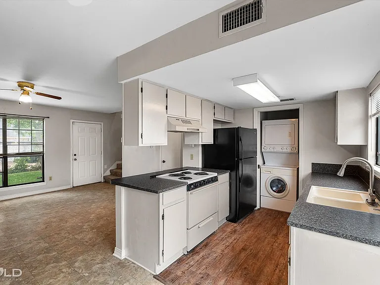 236 Settlers Park Dr — Photo 21