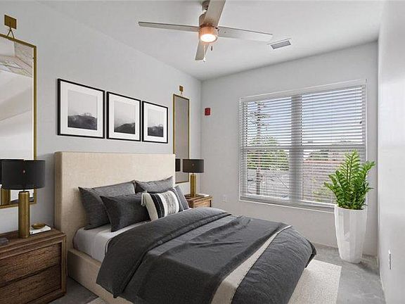 2nd image of 882 Montegut St #301