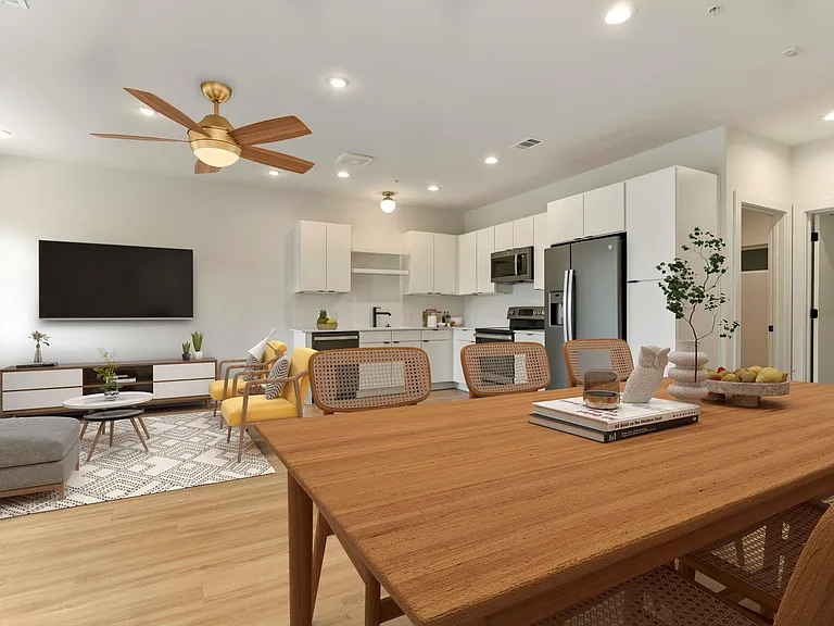 100 W Mockingbird Ln #305 — Photo 4