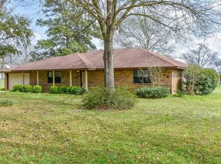 2 Sutterfield Ln, Huntsville, TX 77320