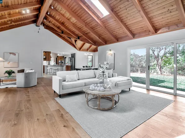 7 Bates Blvd, Orinda, CA 94563