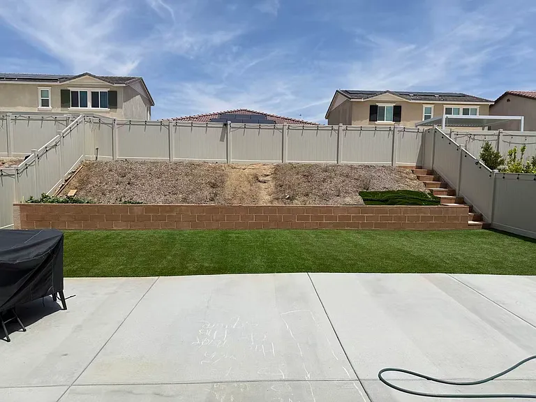 26078 Starlight Ave — Photo 2