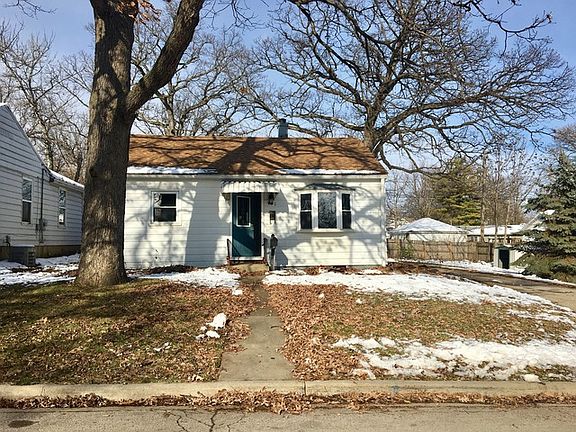 2nd image of 911 W Westwood Ave