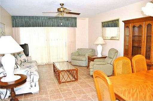 2nd image of 5263 Cresthaven Blvd APT G