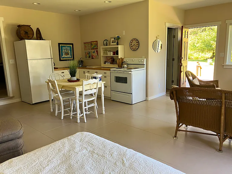 23017 59th Pl SW #B — Photo 3