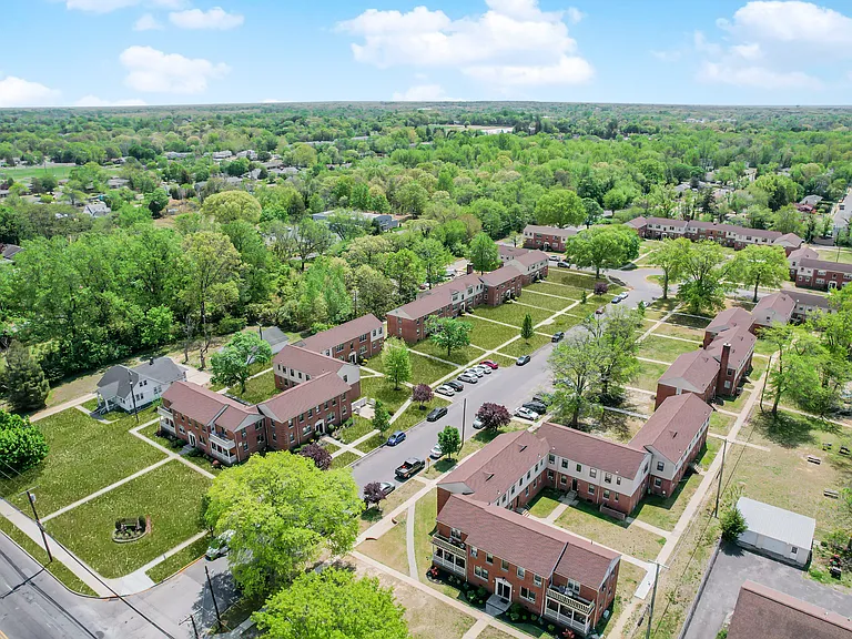 Park Towne Apartments LLC — Photo 13