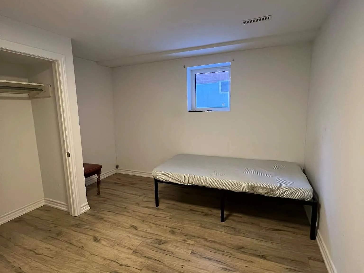 3 bed, $1,700 — Photo 4