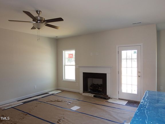 3rd image of 363 Glee St