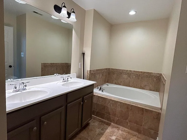31 Oak Leaf Ln — Photo 16