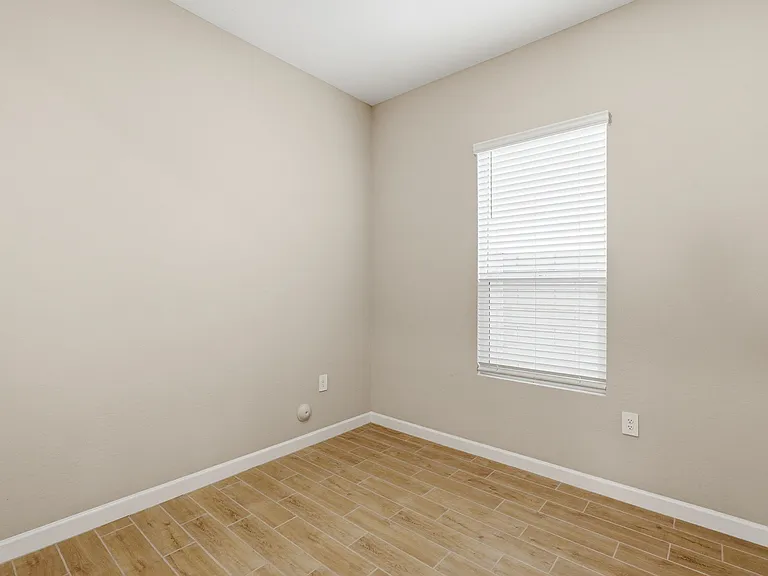 5028 E Shady Glen Ave — Photo 16