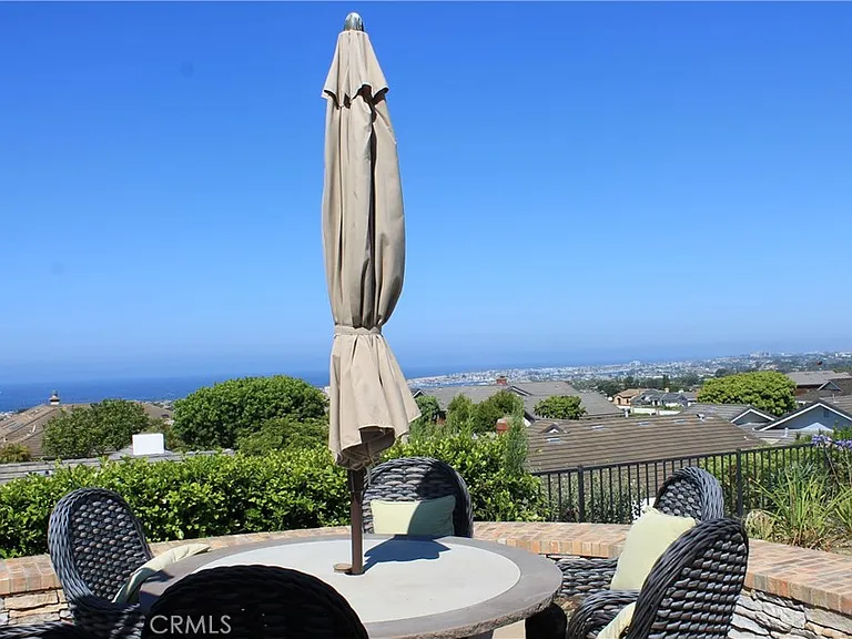 3601 Sausalito Dr — Photo 2