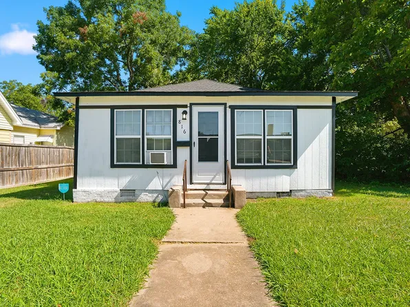 816 E 9th St, Ada, OK 74820