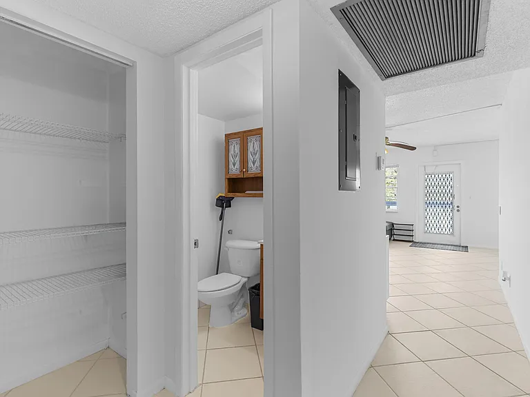 3028 Harwood Dr #D — Photo 13
