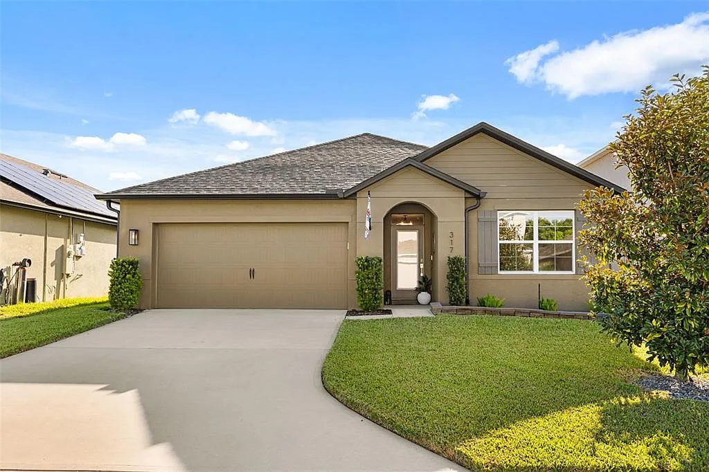 3 bed, 2.0 bath, 1706 sqft, $2,550 — Photo 1