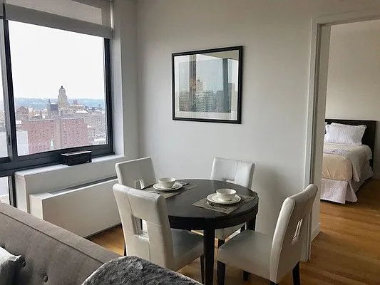 Rented by UDR | media 17