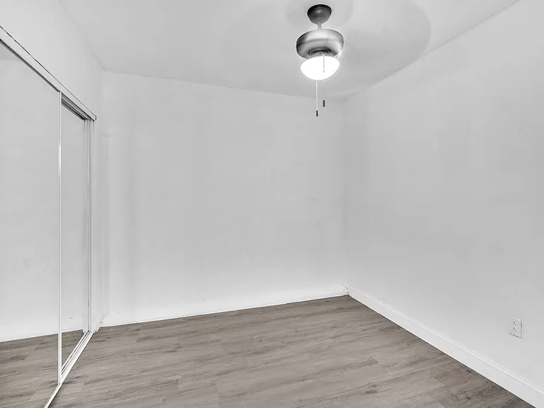 7500 Lincoln St #1 — Photo 4