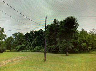 2924 Daniels Rd, Wilson, NY 14172