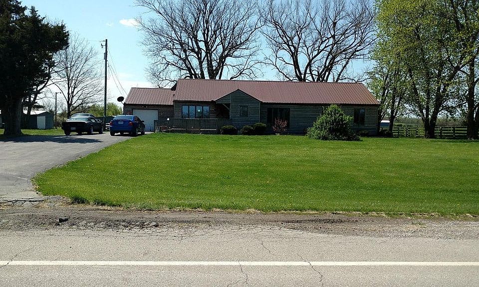 1st image of 576 NW Highway 146