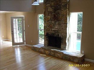 4th image of 6301 Shadow Valley Dr