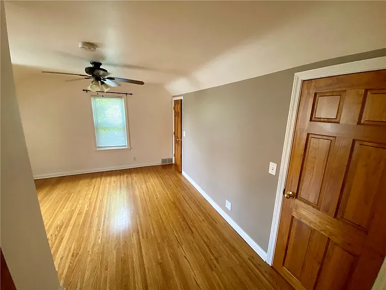 35 Westmoreland Dr — Photo 19