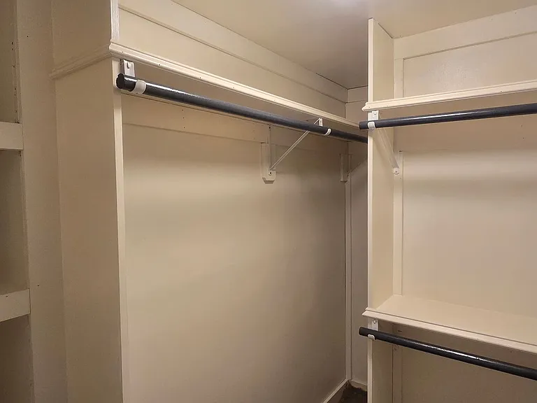 3313 Fort Harrods Ct — Photo 19