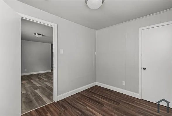 10333 Earl Dr — Photo 9