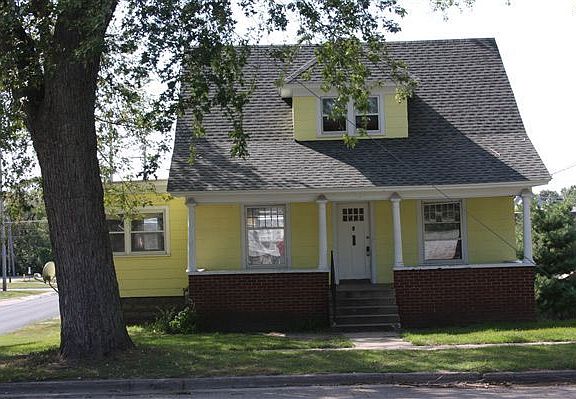 230 S. Hanover, Hastings 49058