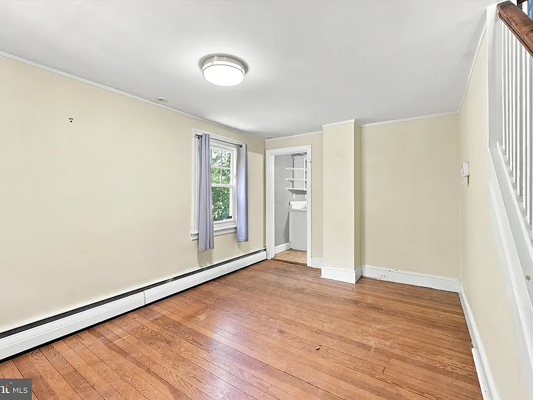 943 Fairview Ave — Photo 10