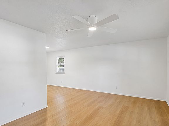 4th image of 2808 78th St
