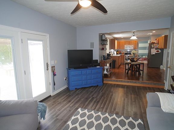 3rd image of 60 Belmont Pl W Lot 7