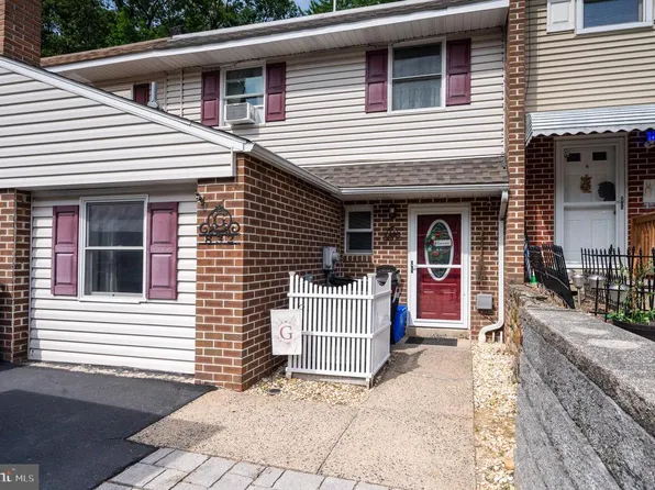 832 Woodchuck Ln, Reading, PA 19606