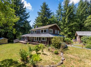 3383 N Bayview Rd, Waldport, OR 97394