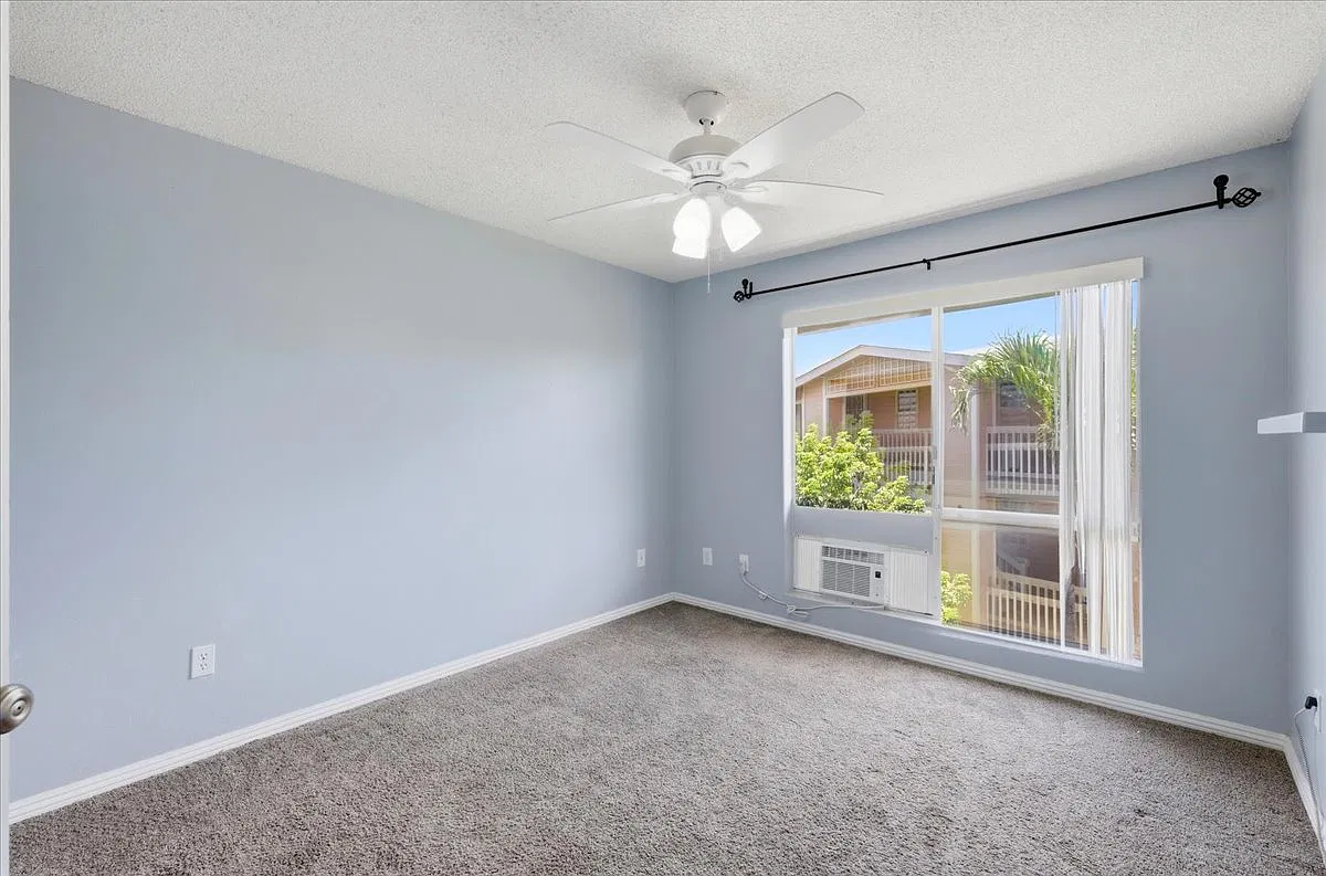 2 bed, 1.5 bath, 710 sqft, $2,800 — Photo 4