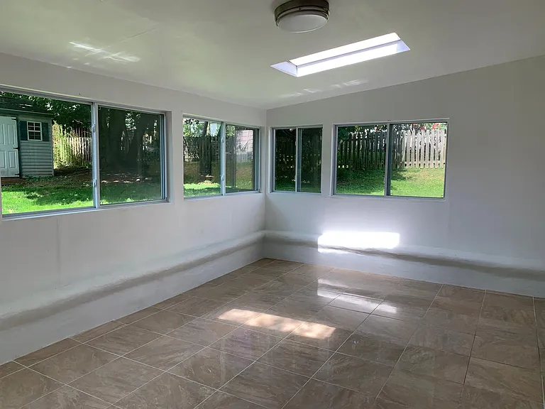 857 Maple Ave — Photo 23