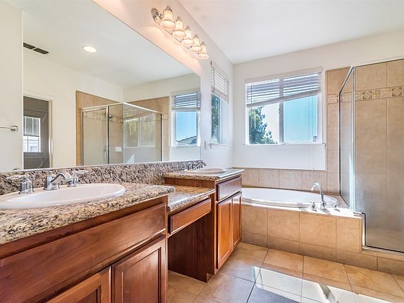 5th image of 11737 Brook Valley Way